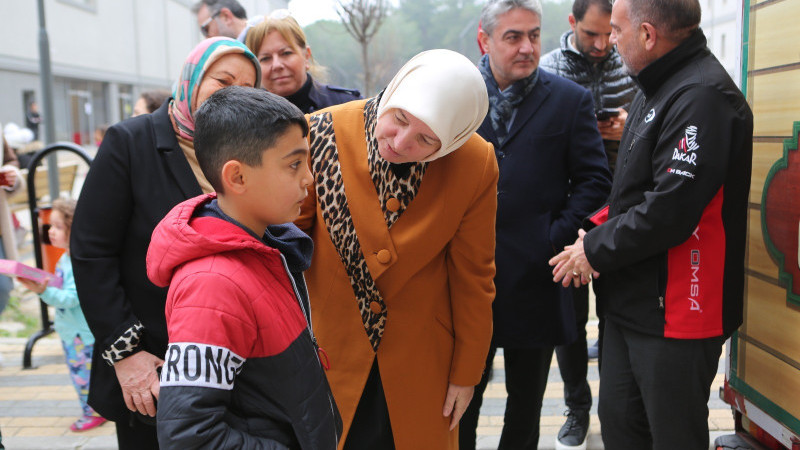 AK Kadınlar’dan ‘Sıcak sofralar tekrar kurulsun’ kampanyası