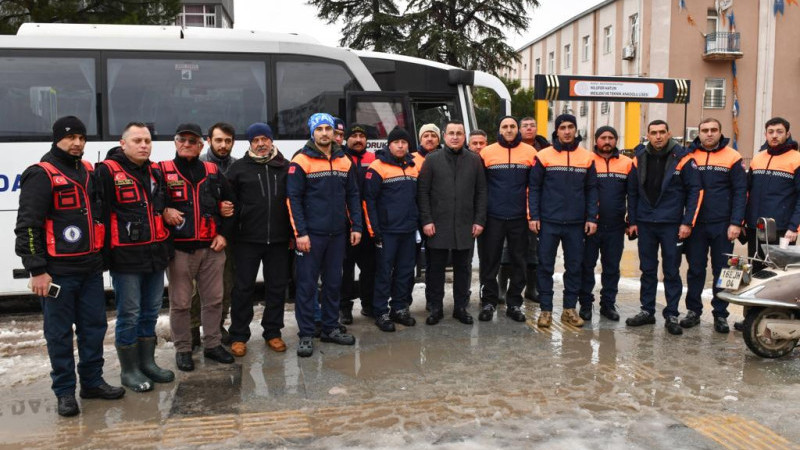 Mustafakemalpaşa depremzedeler için rekor destek
