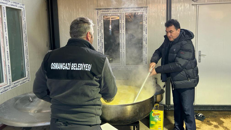 Osmangazi’den deprem bölgesine gönül sofraları