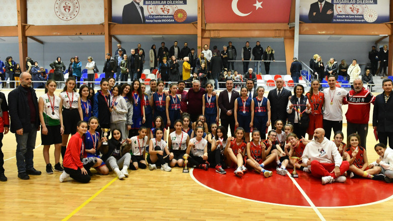 Mustafakemalpaşa sporda altın çağını yaşıyor