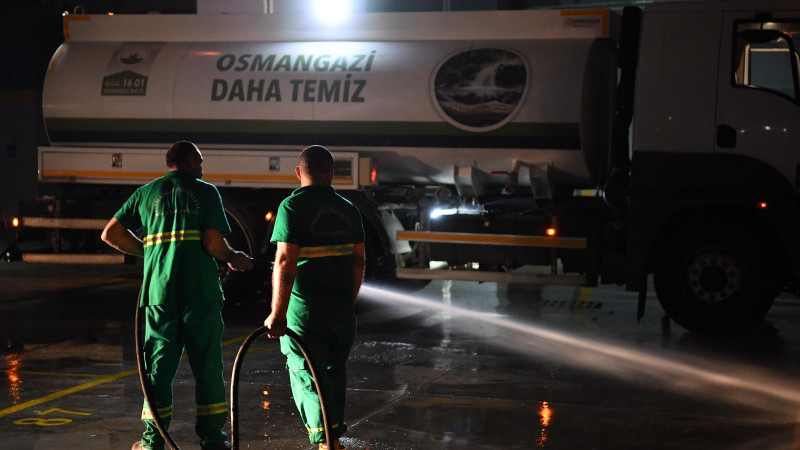 Kurban kesim yerlerinde aralıksız temizlik 