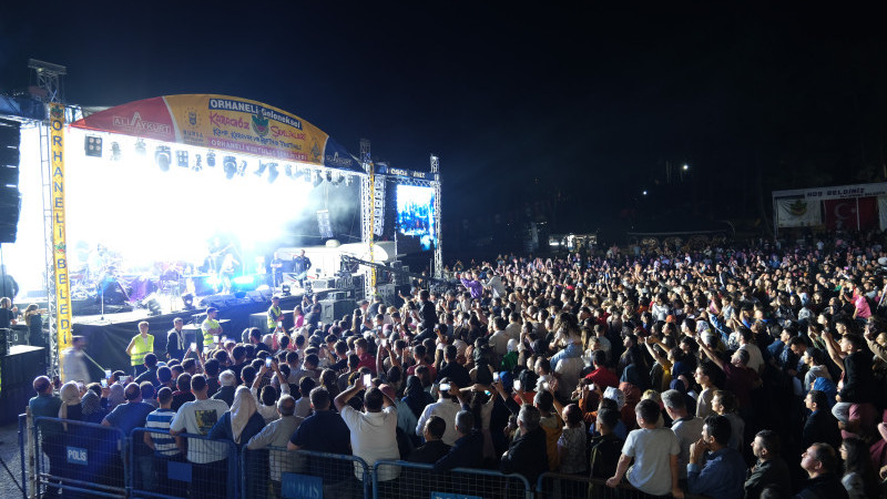 Orhaneli Belediyesi yazı festivalle kapattı