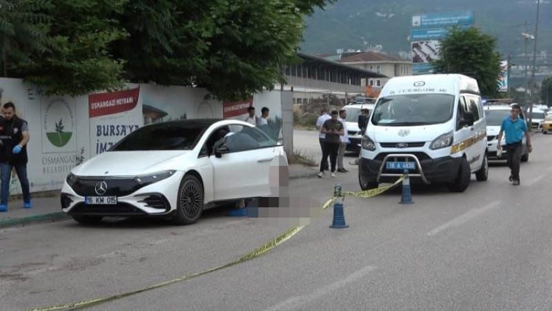 Öldürülmekten korktuğu için patronunu...