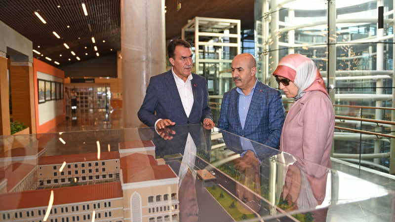 Vali Demirtaş’tan Fetih Müzesi’ne ziyaret