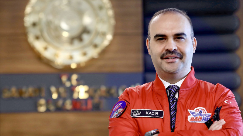 Bakan Kacır Duyurdu: Dünyaca Ünlü Astronotlar Türkiye’de Buluşuyor