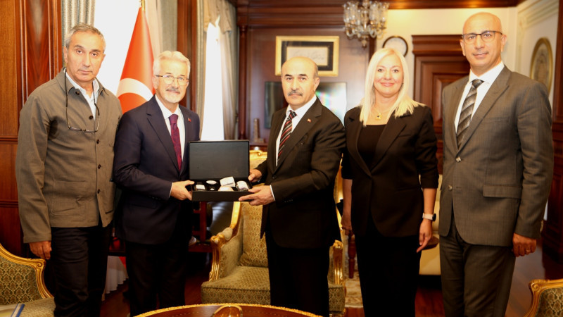 Başkan Erdem’den nezaket ziyareti
