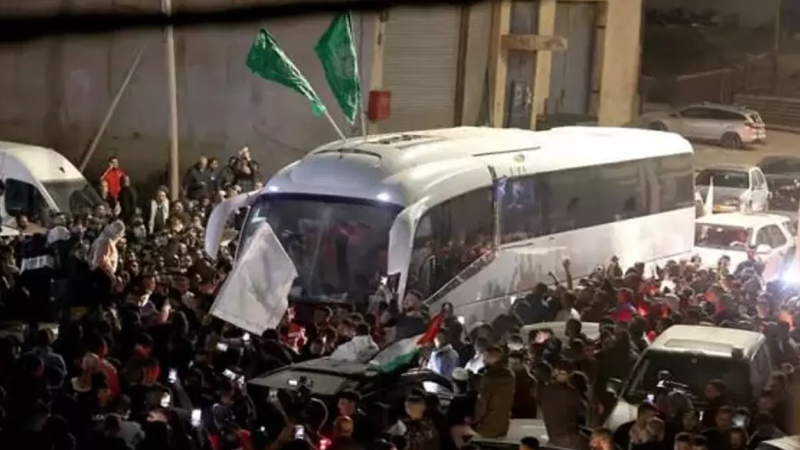 İsrail, 39 Filistinli mahkumu daha serbest bıraktı