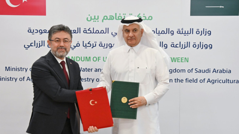 Tarım ve Orman Bakanı Yumaklı Suudi Arabistan’da