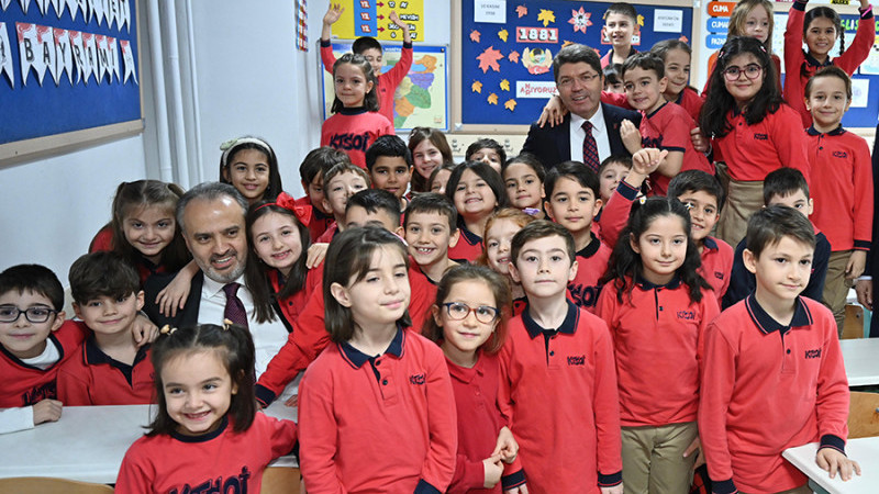 795 bin öğrencinin karne sevinci