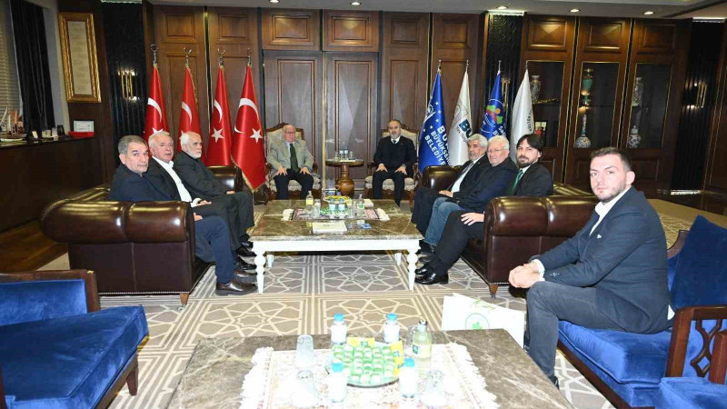 Bursaspor yönetimi, Büyükşehir Belediye Başkanı Alinur Aktaş’ı ziyaret etti