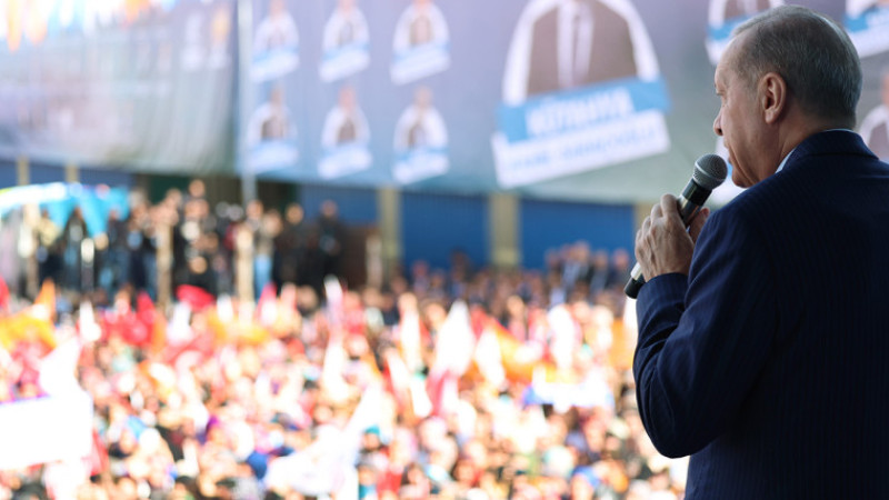 Emekli maaşlarını arzu ettiğimiz düzeye yükseltmek için devlet ve millet olarak daha çok çalışacağız
