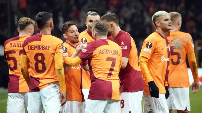 Galatasaray, Sparta Prag karşısında avantajı kaptı