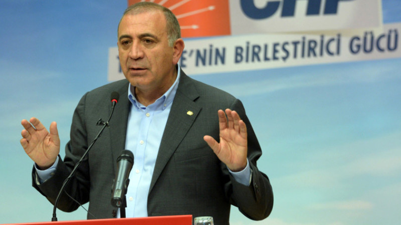 Gürsel Tekin CHP’den istifa etti