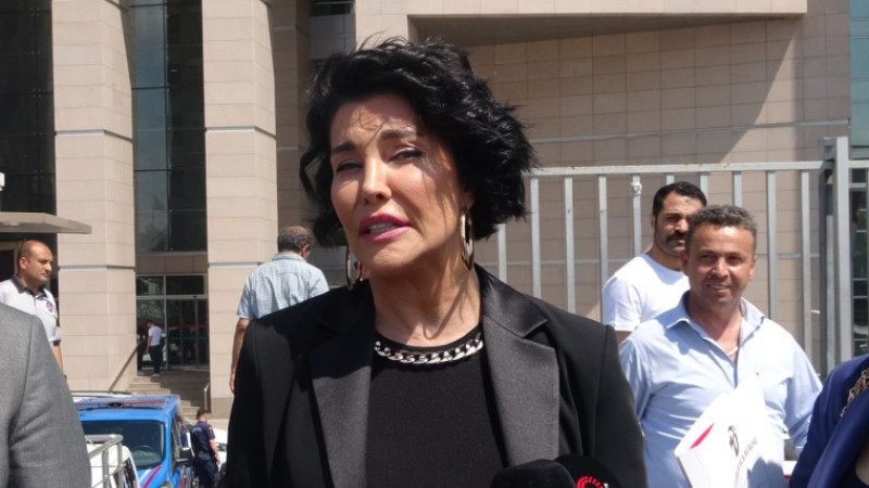Haluk Levent’i dolandırıcılıkla suçlamıştı: Deniz Akkaya’ya 3,5 yıla kadar hapis talebi