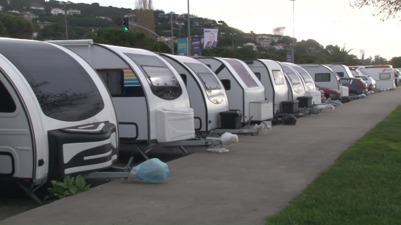 Kartal ve Maltepe sahilinde karavan işgali