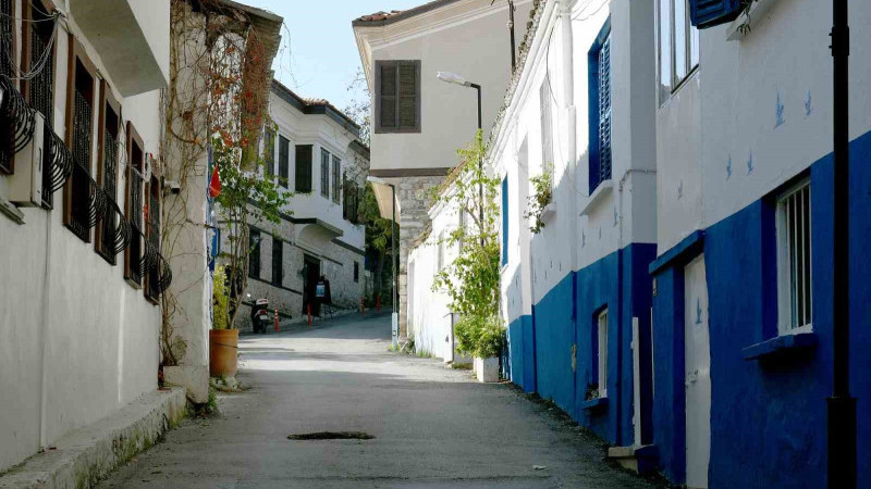 Kuşadası’nda tarihi evler turizme kazandırılacak
