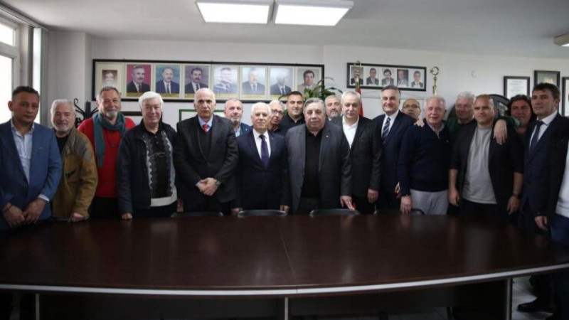 Bozbey’den BASKF’ye ziyaret: Bursa’da spor her yönüyle gelişecek
