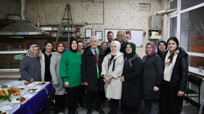 Mustafa Bozbey sahuru Çağrışan Köyü’nde yaptı