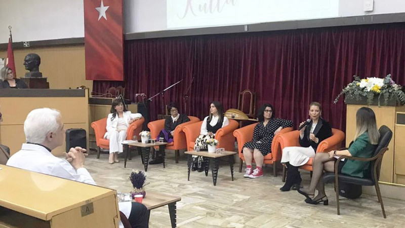 Çevikel, Kadınlar Günü'nde güçlü mesajlar verdi