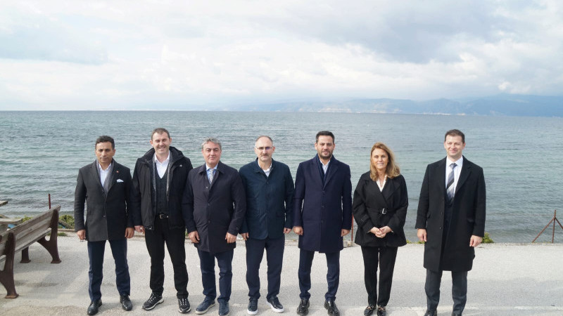 Dinçer'den digital spor merkezi müjdesi