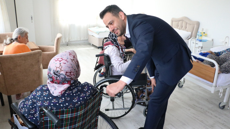 Emekli Yaşam Merkezi ile büyüklerimiz sosyal hayatın içinde olacak
