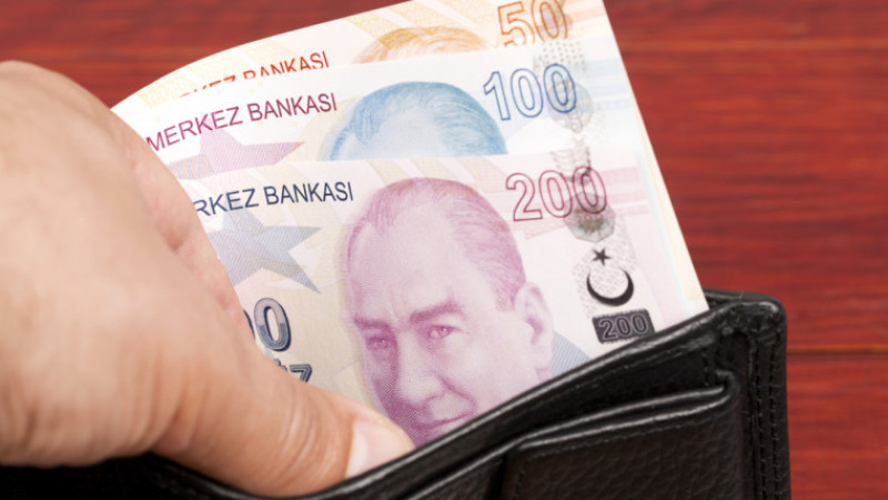 Emeklilere ikramiyenin 3 bin liraya çıkarılmasına ilişkin madde TBMM’de kabul edildi