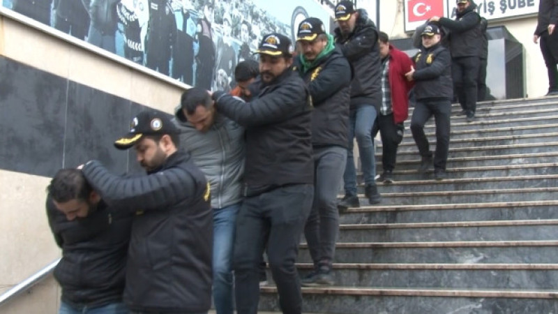 Mahzen-14 operasyonunda yakalanan 46 kişi adliyeye sevk edildi