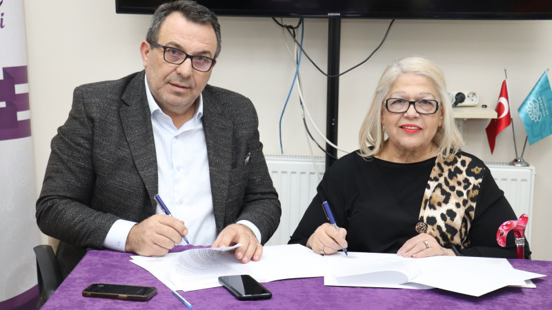 NOSAB ve Mor Salkım, kadına şiddete 