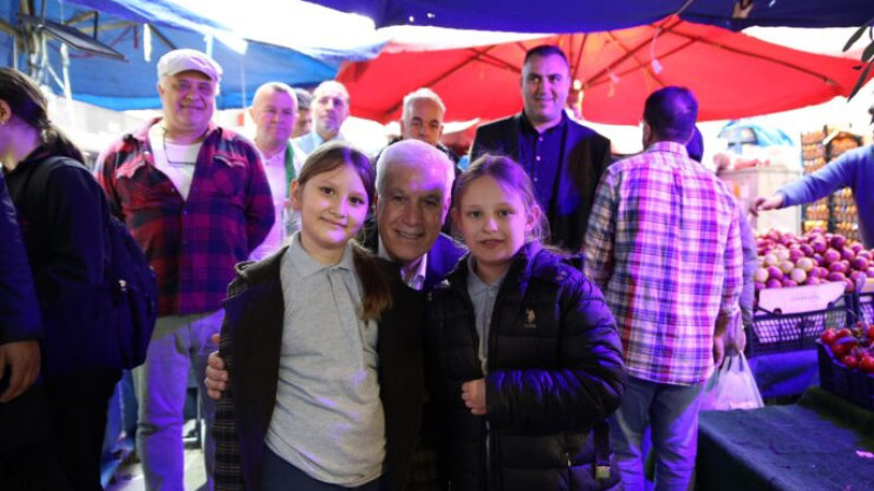 Mustafa Bozbey’den Elmasbahçeler Pazarı’na ziyaret!