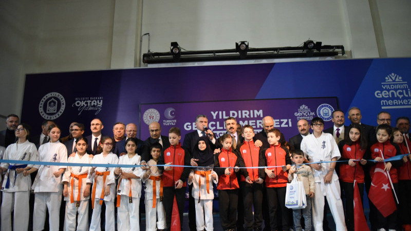 Yıldırım Gençlik Merkezi hizmete açıldı   