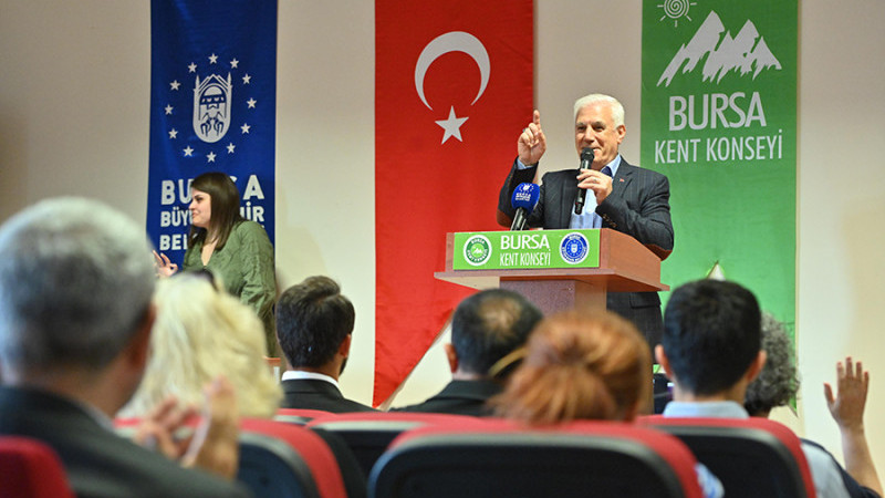 Bozbey: ‘‘Bursa’nın Her Yaştan İnsanı Gülümsemeye Başladı’’