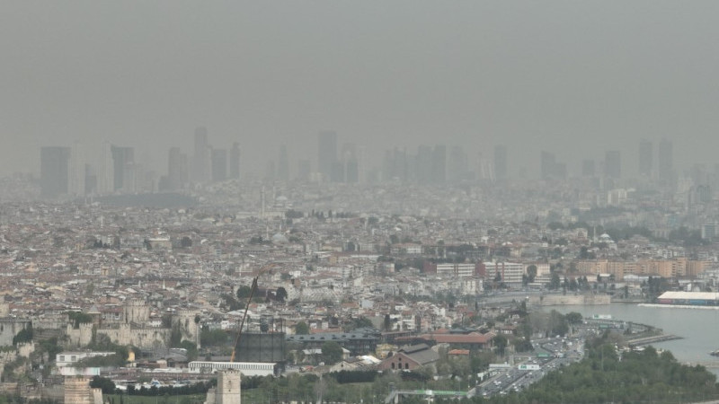 İstanbul’da çöl tozları hayatı olumsuz etkiliyor