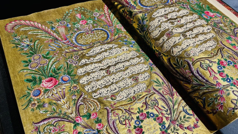 Osmanlı Cihan Devleti’nin mirası olan eserler Londra’daki müzayede evinde