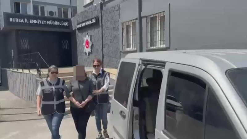 Bursa’da hakkında 39 yıl hapis cezası olan zanlı kıskıvrak yakalandı