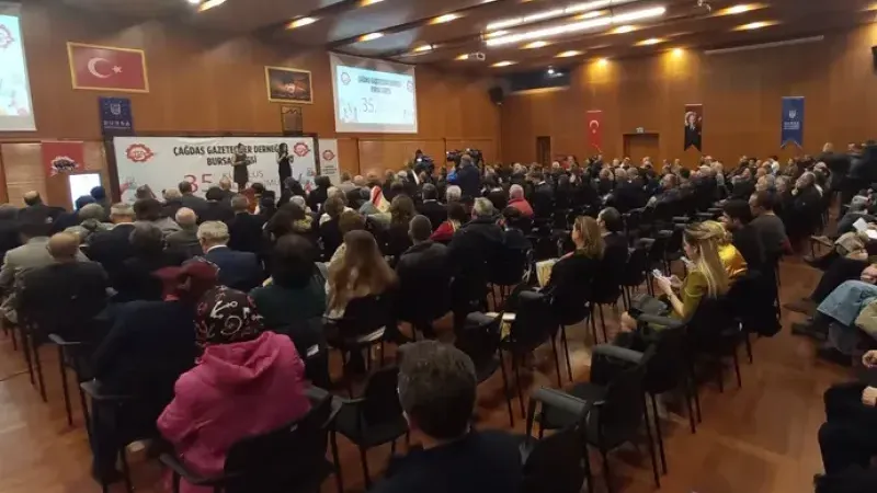 ÇGD Bursa Şubesi 35. yılını ödül gecesiyle kutladı 
