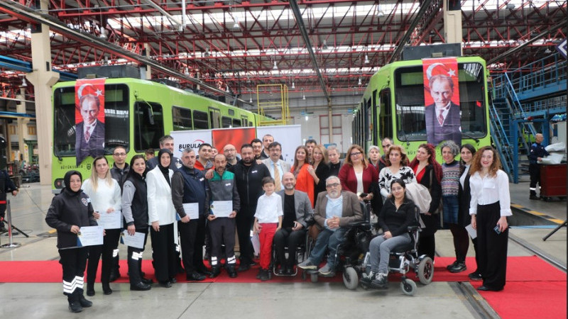 Büyükşehir’de hizmet artık bir işarete bakıyor