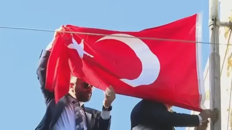 Suriye'de 13 yıl sonra tarihi görüntü!