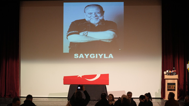 Bursalı ünlü oyuncu Emin Gümüşkaya son yolculuğuna uğurlandı!