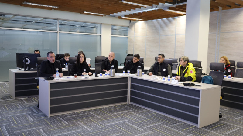 AKOM'da arama kurtarma ekipleri ile istişare toplantısı