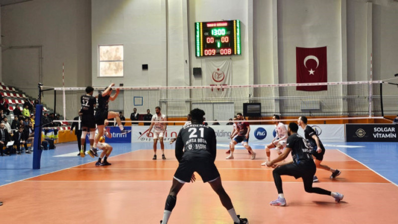 Efeler Ligi: TÜRŞAD: 1 - Bursa Büyükşehir Belediyespor: 3
