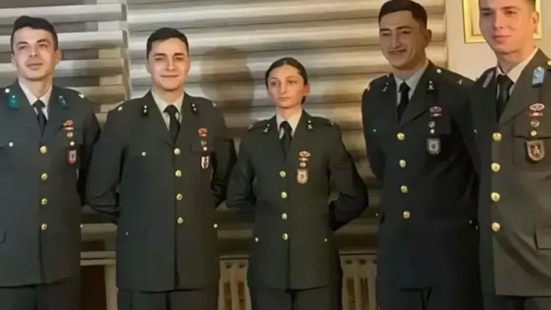 Teğmenlerin ihracına karşı çıkan komutandan flaş karar!