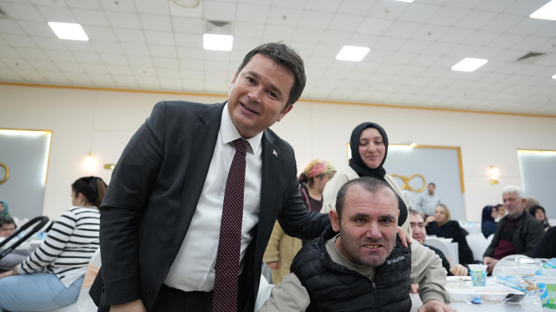 Başkan Aydın BAREM sakinleri ile iftarda buluştu
