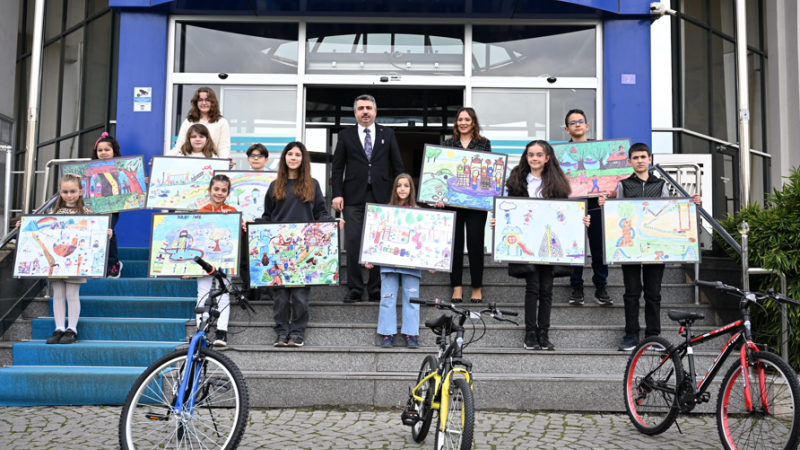 Çocuklara imkan verildi! Hayallerindeki parkı resmetti