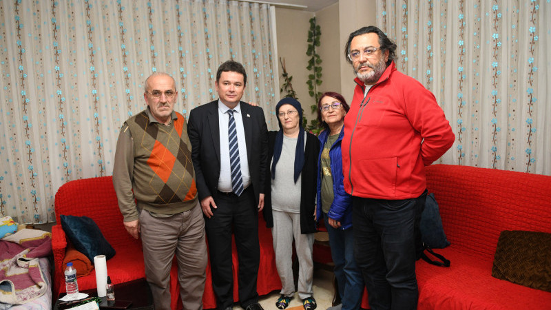 Başkan Aydın’dan iftar sonrası ev ziyaretleri 