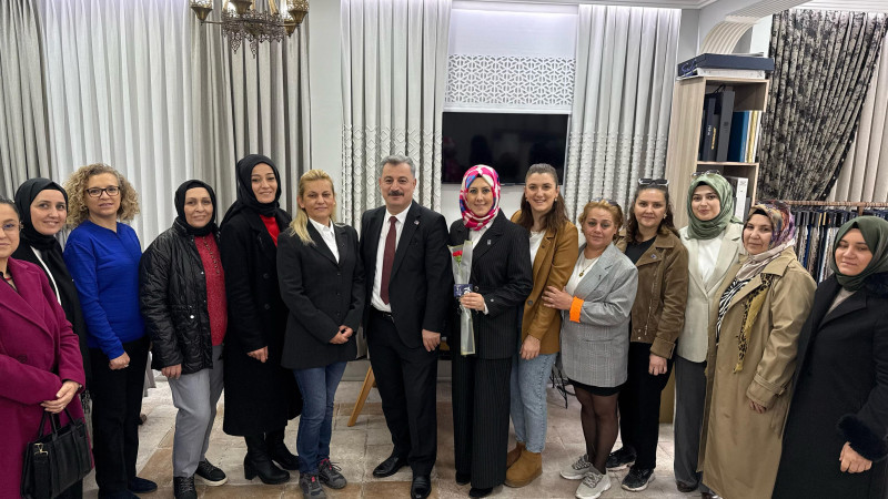 Anahtar Parti’den 8 Mart mesajı: Kadınlar güçlenirse, Türkiye güçlenir!
