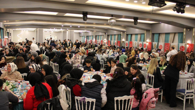 MHP Yıldırım’dan kadınlara özel iftar programı