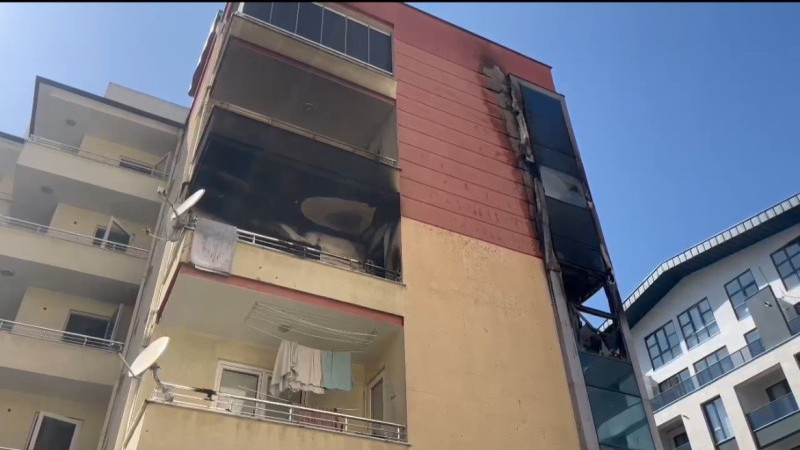 Bursa'da eşiyle tartışan adam evi yaktı! Korku dolu anlar...