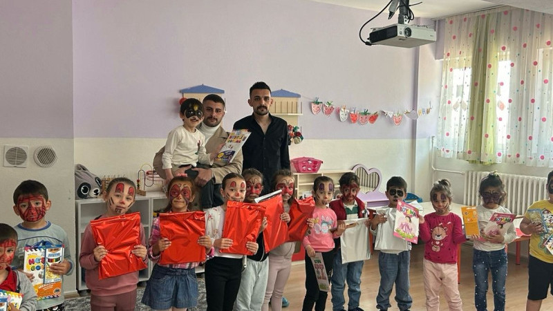 Nilüfer Ülkü Ocakları'ndan 23Nisan'da çocuklara unutulmaz hediye!