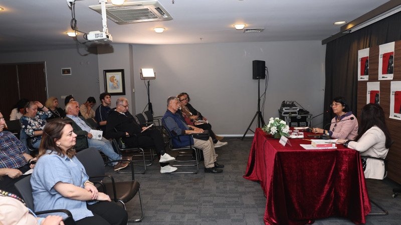 Betül Tarıman Nilüfer’de okurlarıyla buluştu