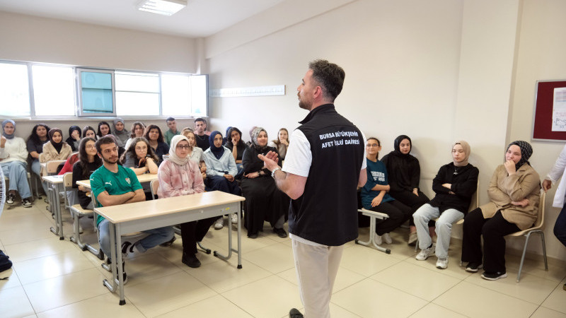Büyükşehir’den gençlere afet bilinci eğitimi